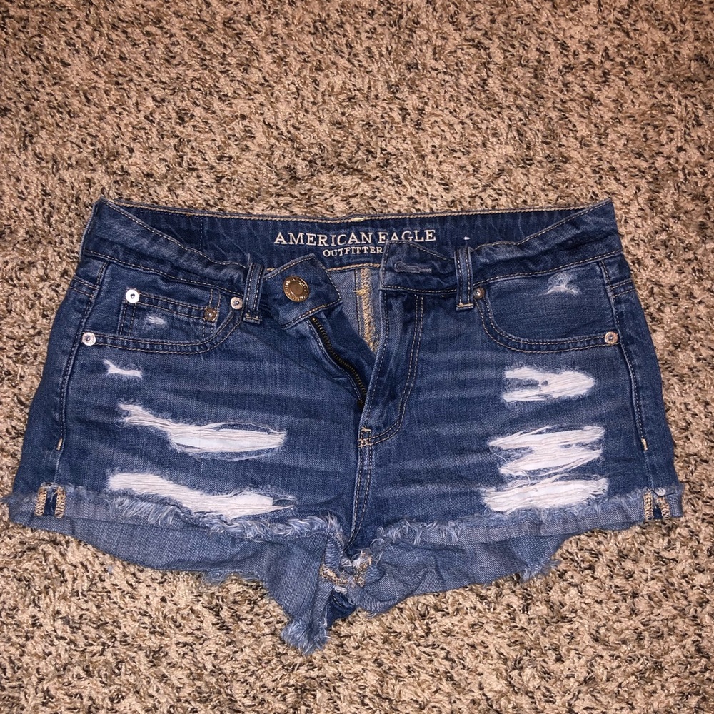 AE jean shorts!
